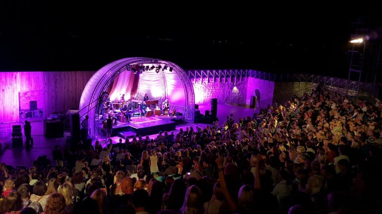 Parni Valjak otjerao oblake!