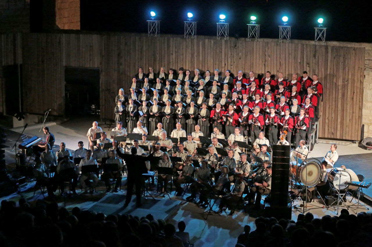 Kolaši i orkestar OSRH oduševili publiku na Tvrđavi