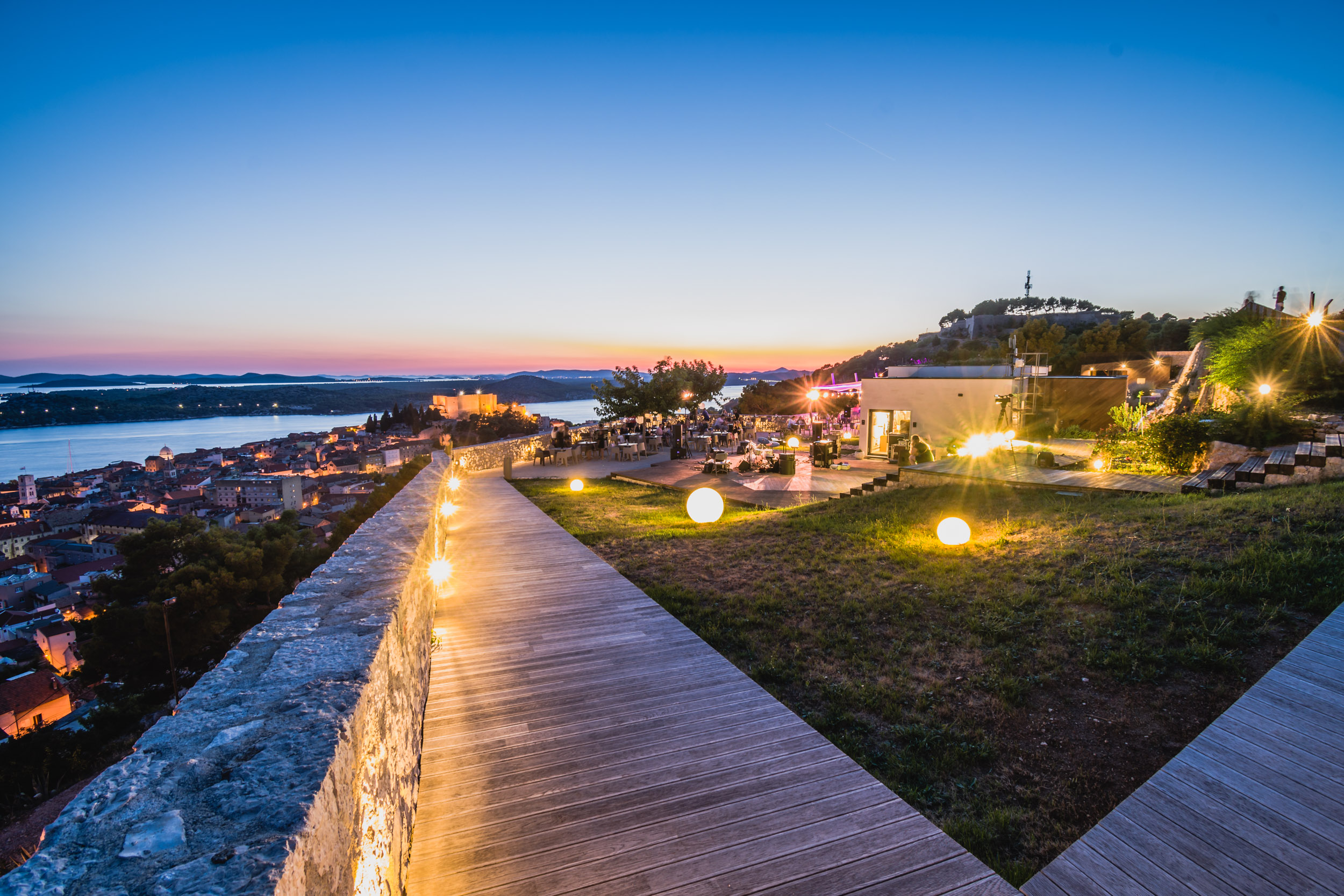 Vrhunske glazbene izvedbe na Tvrđavi Barone - Lado Electro i Zvjezdan Ružić